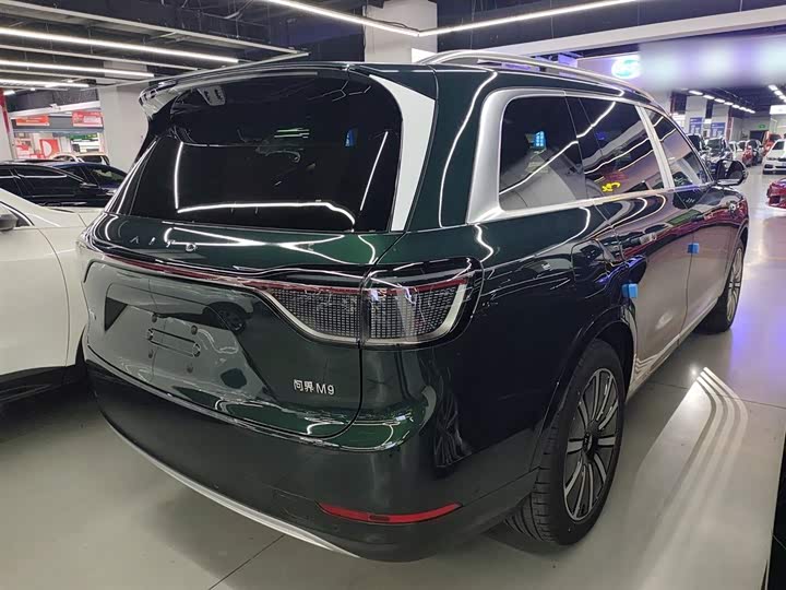 Aito M9 2025 2025款 增程 Ultra版 52kWh 6座版