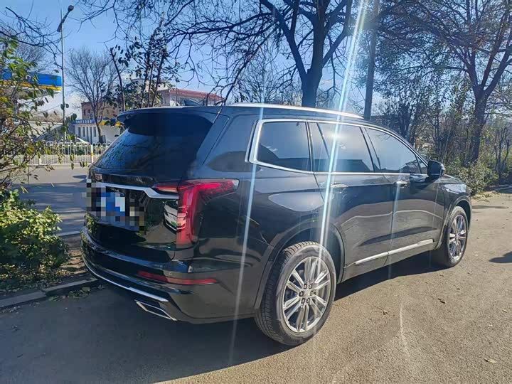 Cadillac XT6 2022 2022款 2.0T 六座四驱豪华型