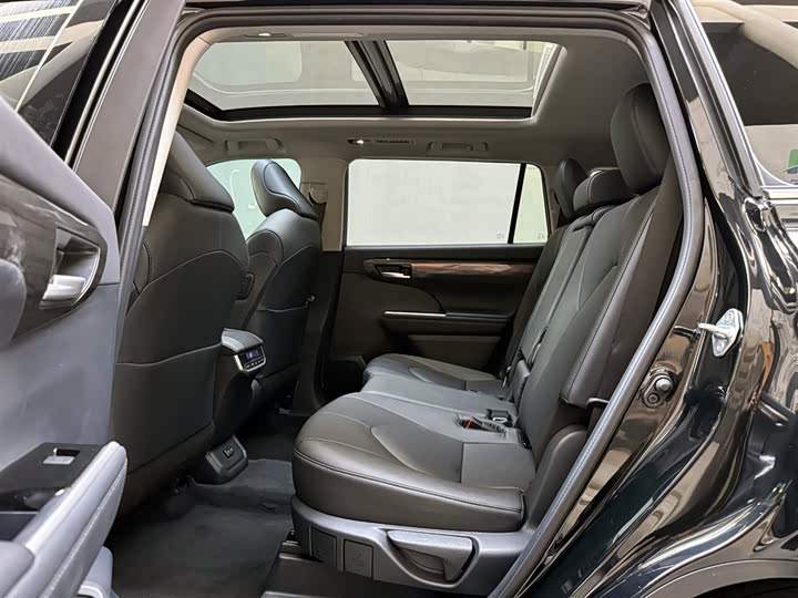 Toyota Highlander 2024 2024款 380T 四驱尊贵版 7座