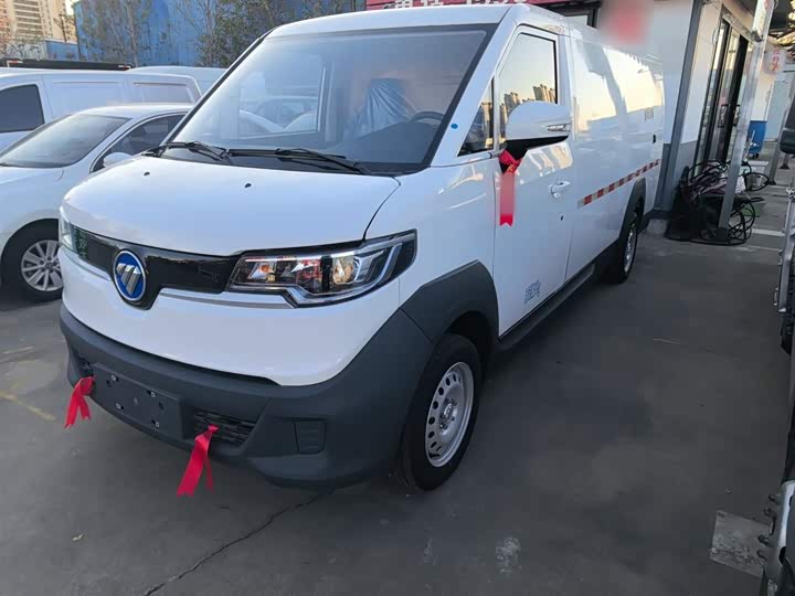Foton Smart Smurf E7 2024 2024款 改款 纯电动厢式运输车 平顶2座 亿纬锂能41.86kWh