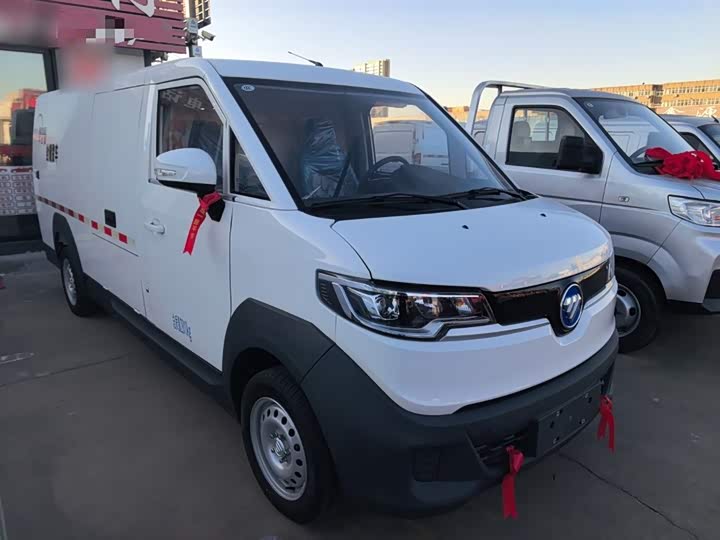Foton Smart Smurf E7 2024 2024款 改款 纯电动厢式运输车 平顶2座 亿纬锂能41.86kWh