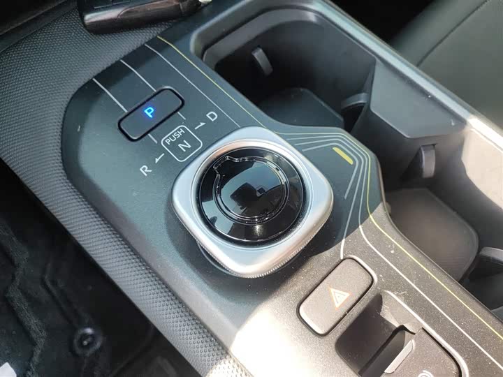 Toyota bZ5 2025 2025款 550 PRO