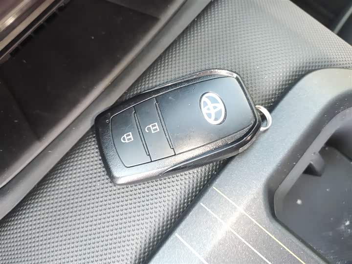 Toyota bZ5 2025 2025款 550 PRO