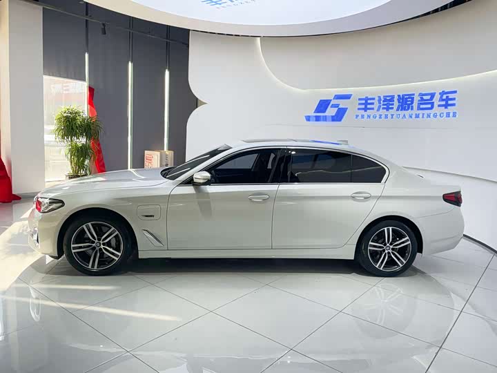 BMW 5 Series Hybrid 2022 2022款 535Le 豪华套装
