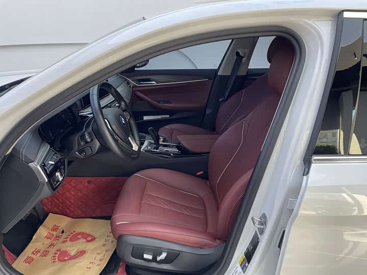 BMW 5 Series Hybrid 2022 2022款 535Le 豪华套装