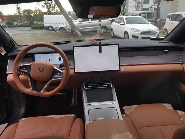 BYD Han L 2025 2025款 DM-p 四驱激光雷达旗舰型