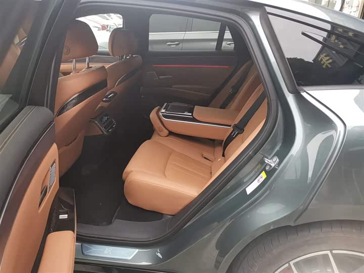 BYD Han L 2025 2025款 DM-p 四驱激光雷达旗舰型