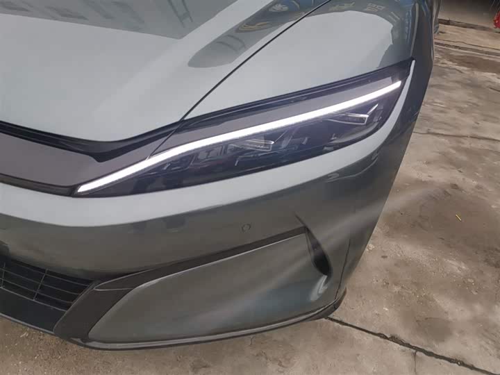 BYD Han L 2025 2025款 DM-p 四驱激光雷达旗舰型