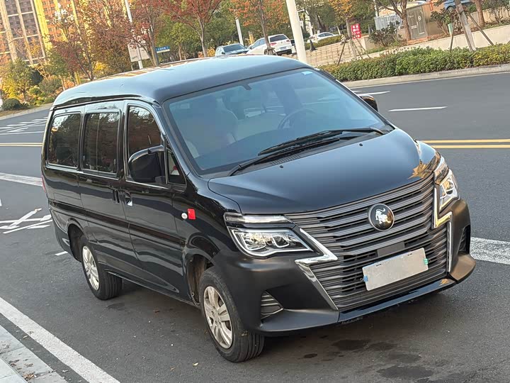 Dongfeng Forthing Lingzhi M5 2023 2023款 M5L 1.6L 基本型 7座