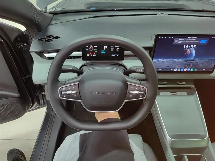 Roewe D6 2025 2025款 450km 尊享版