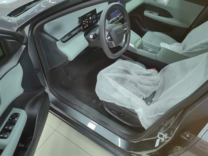 Roewe D6 2025 2025款 450km 尊享版