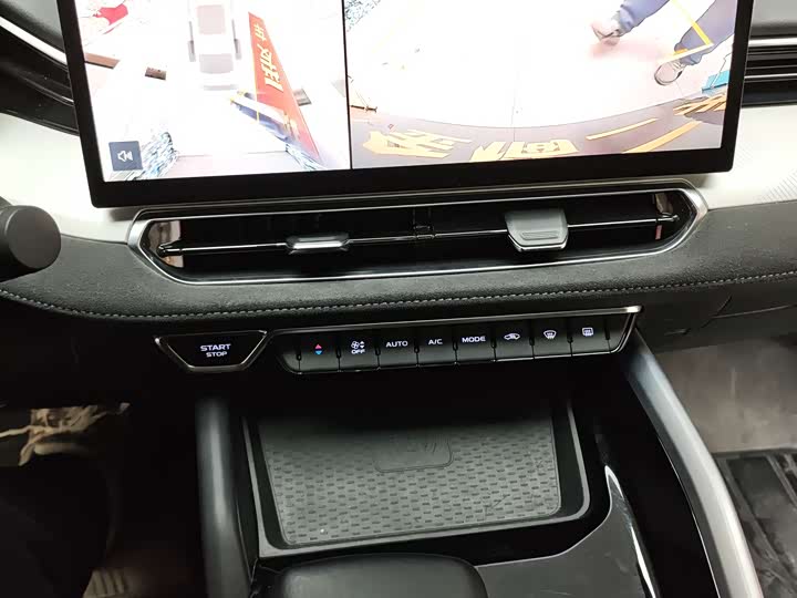 Geely Preface 2025 2025款 东方曜 2.0TD 望月版