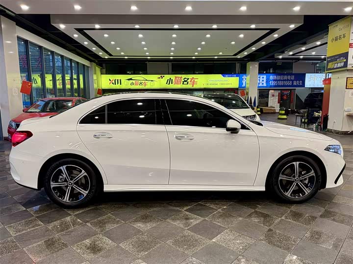 Mercedes-Benz A-Class 2025 2025款 A 200 L 时尚型