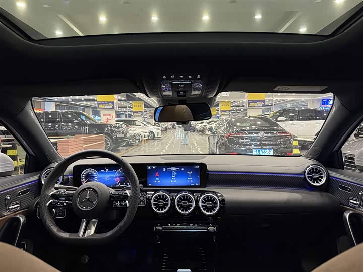 Mercedes-Benz A-Class 2025 2025款 A 200 L 时尚型