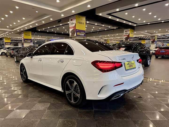 Mercedes-Benz A-Class 2025 2025款 A 200 L 时尚型