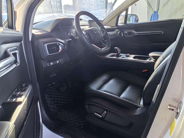 Geely Okavango 2022 2022款 1.8TD 自动舒适型 7座