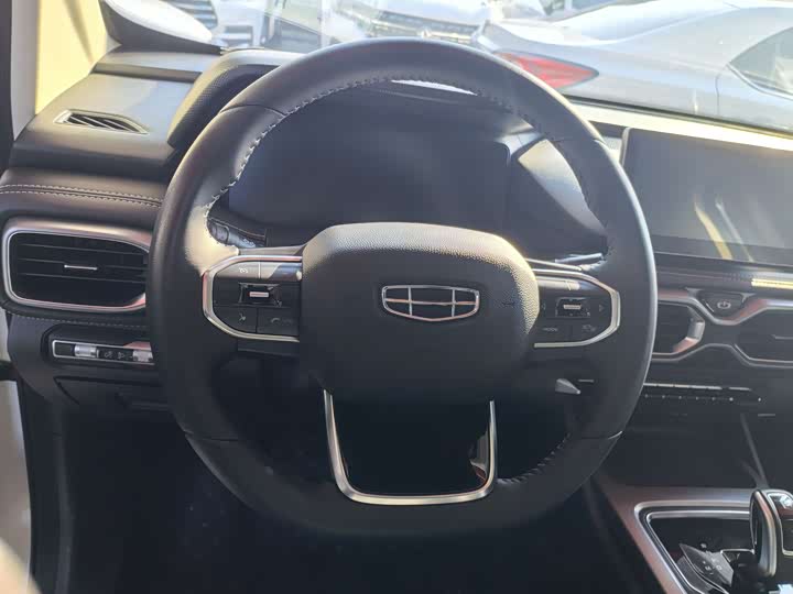 Geely Okavango 2022 2022款 1.8TD 自动舒适型 7座