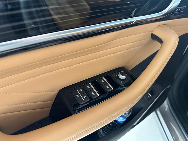 Geely Monjaro Thor Hybrid 2024 2024款 油混 1.5T 天宫版