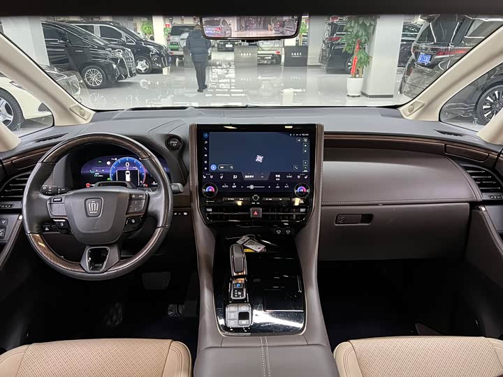 Toyota Vellfire 2024 2024款 皇冠 双擎 2.5L 至尊行政版