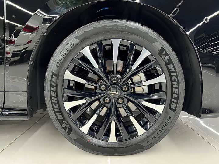 Toyota Vellfire 2024 2024款 皇冠 双擎 2.5L 至尊行政版