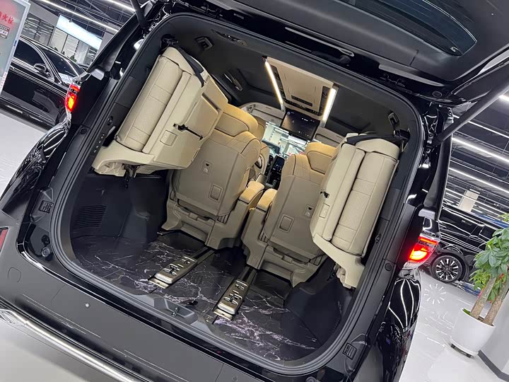 Toyota Vellfire 2024 2024款 皇冠 双擎 2.5L 至尊行政版