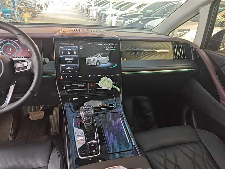 GAC Trumpchi M8 2024 2024款 大师系列 400T 至尊版