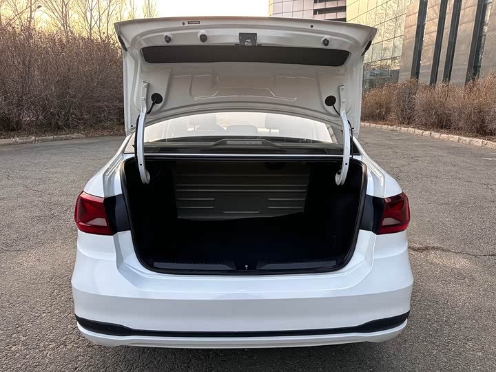 Jetta VA3 2021 2021款 1.5L 自动向上人生版