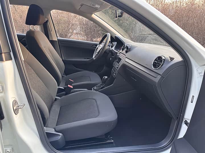 Jetta VA3 2021 2021款 1.5L 自动向上人生版