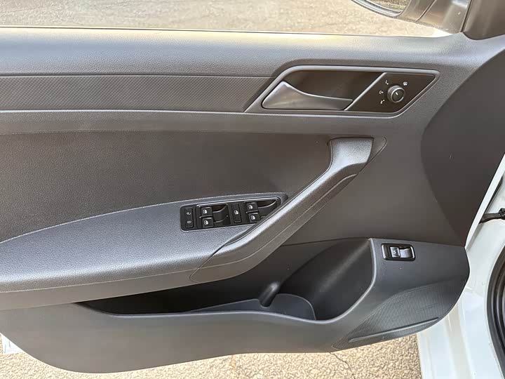 Jetta VA3 2021 2021款 1.5L 自动向上人生版