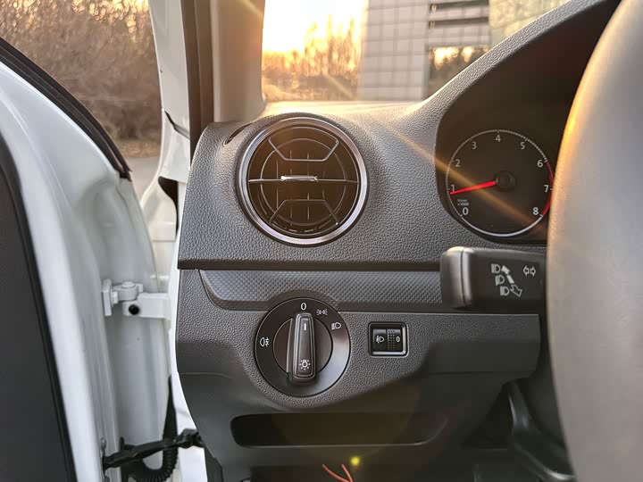 Jetta VA3 2021 2021款 1.5L 自动向上人生版