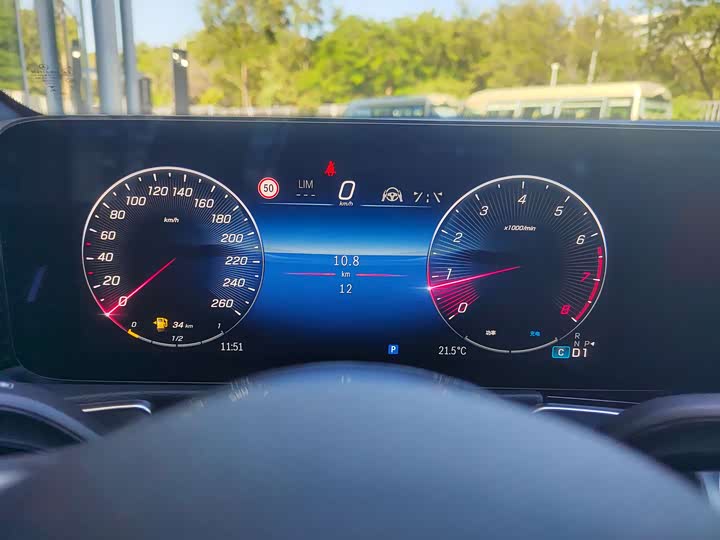 Mercedes-Benz GLB-Class 2025 2025款 GLB 220 动感型