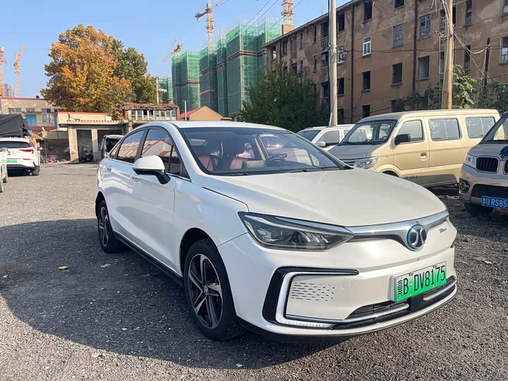 Beijing EU5 2020 2020款 京彩款 R500 智风版