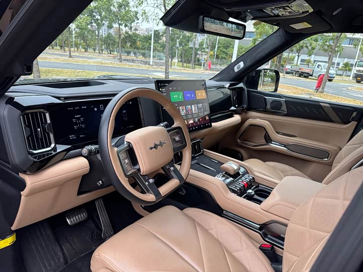 BYD FangChengBao Leopard 8 2025 2025款 智勇旗舰版 7座