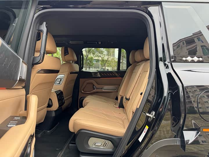 BYD FangChengBao Leopard 8 2025 2025款 智勇旗舰版 7座