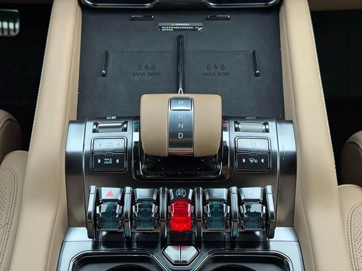 BYD FangChengBao Leopard 8 2025 2025款 智勇旗舰版 7座