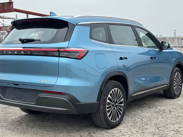 Chery Tiggo 8 Plus C-DM 2025 2025款 1.5T 116km 尊贵型 5座