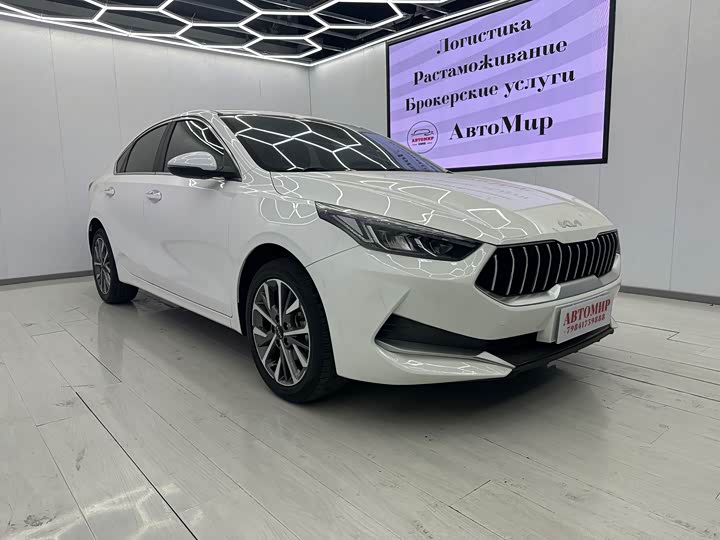 Kia K3 2021 2021款 改款 1.5L CVT时尚版