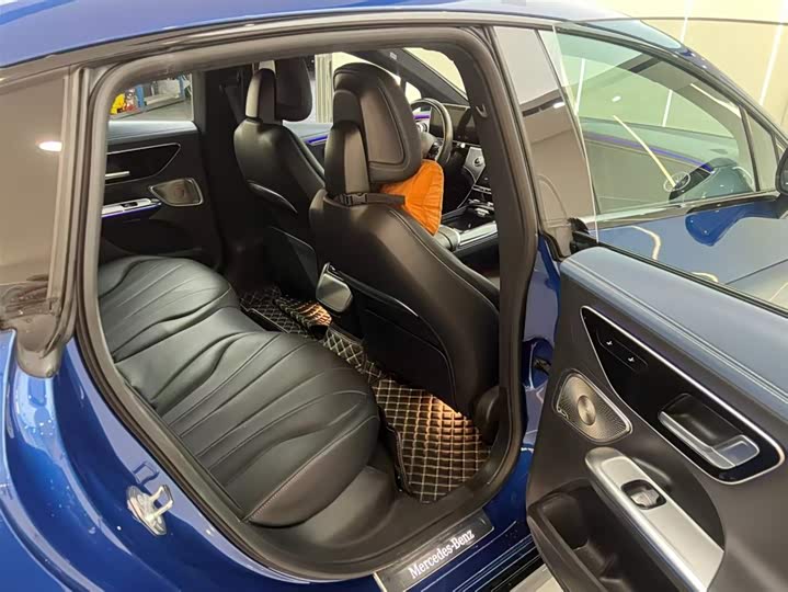 Mercedes-Benz EQE 2022 2022款 350 先型特别版