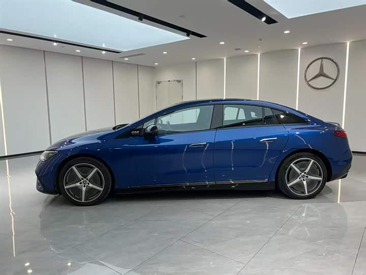 Mercedes-Benz EQE 2022 2022款 350 先型特别版