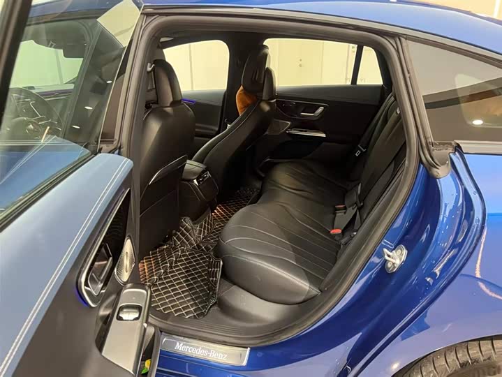 Mercedes-Benz EQE 2022 2022款 350 先型特别版