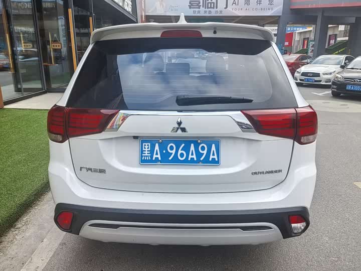 Mitsubishi Outlander 2021 2021款 2.0L 两驱畅享版 5座