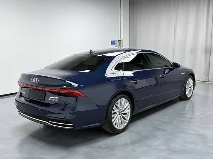 Audi A7L 2024 2024款 45TFSI S-line 筑梦型 流晶套装