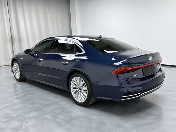 Audi A7L 2024 2024款 45TFSI S-line 筑梦型 流晶套装