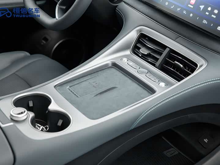 BYD Sea Lion 07 DM-i Hybrid 2025 2025款 150 领航+版