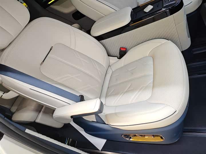 Zeekr Mix 2025 2025款 长续航智驾版