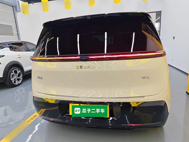 Zeekr Mix 2025 2025款 长续航智驾版