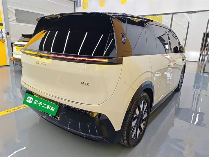 Zeekr Mix 2025 2025款 长续航智驾版
