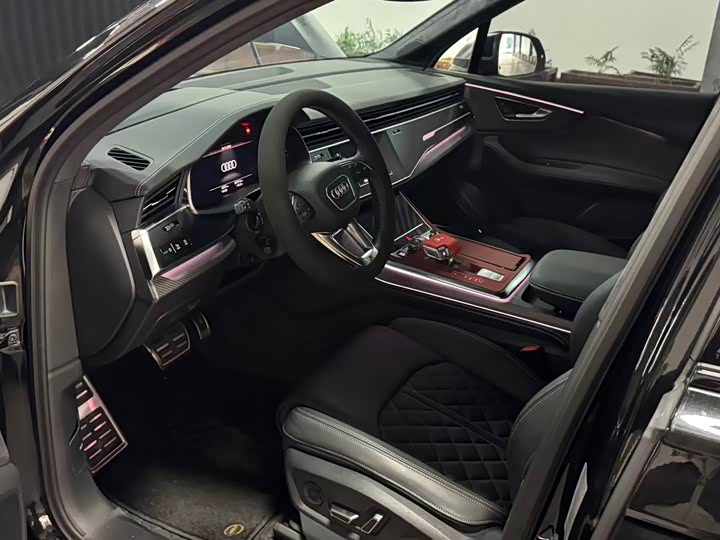 Audi SQ7 2024 2024款 4.0 TFSI 暗夜骑士版