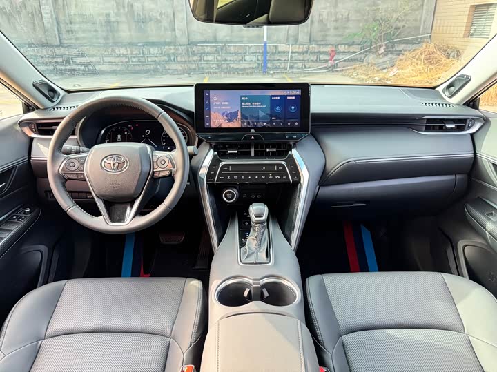 Toyota Venza 2023 2023款 2.0L CVT两驱尊贵版