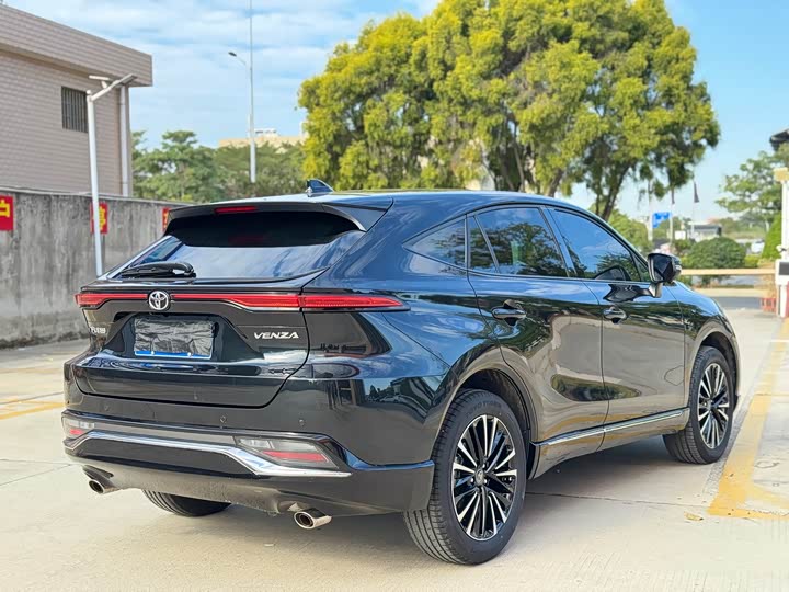 Toyota Venza 2023 2023款 2.0L CVT两驱尊贵版